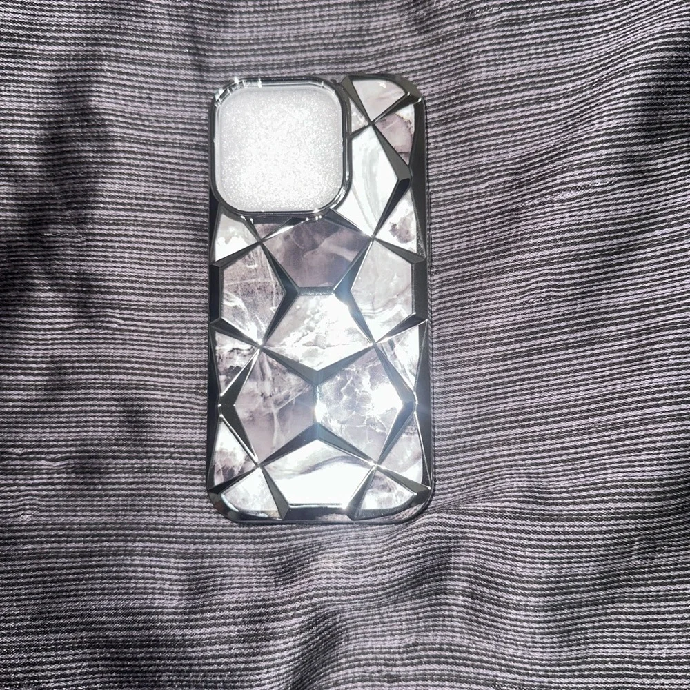 EUC and NWOT | iPhone 14 Pro bundle | phone case and camera bling